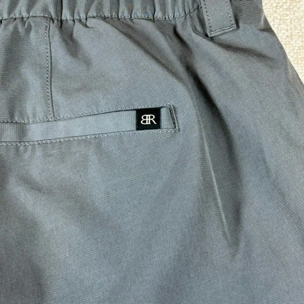 Banana Republic Men's Gray Lightweight Flat Front Chino Shorts 38 Inseam 9